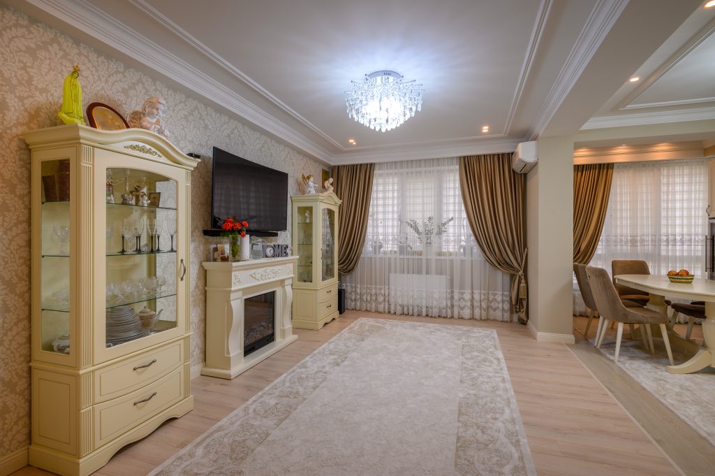 classic furniture arranged in a living room